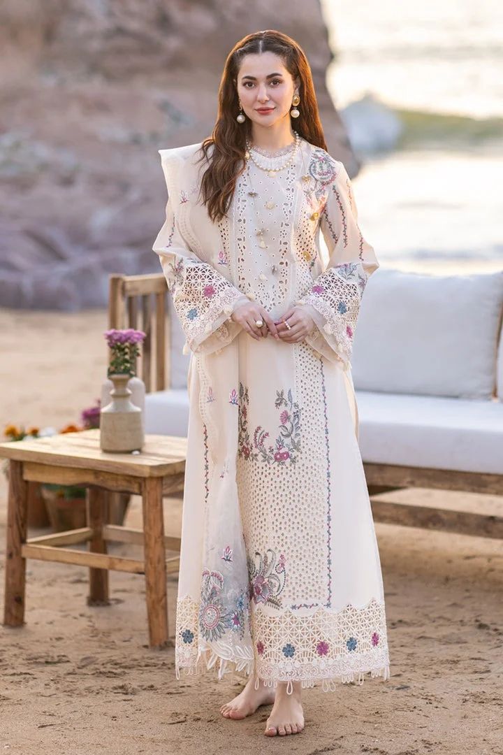 Qalamqar  Lawn