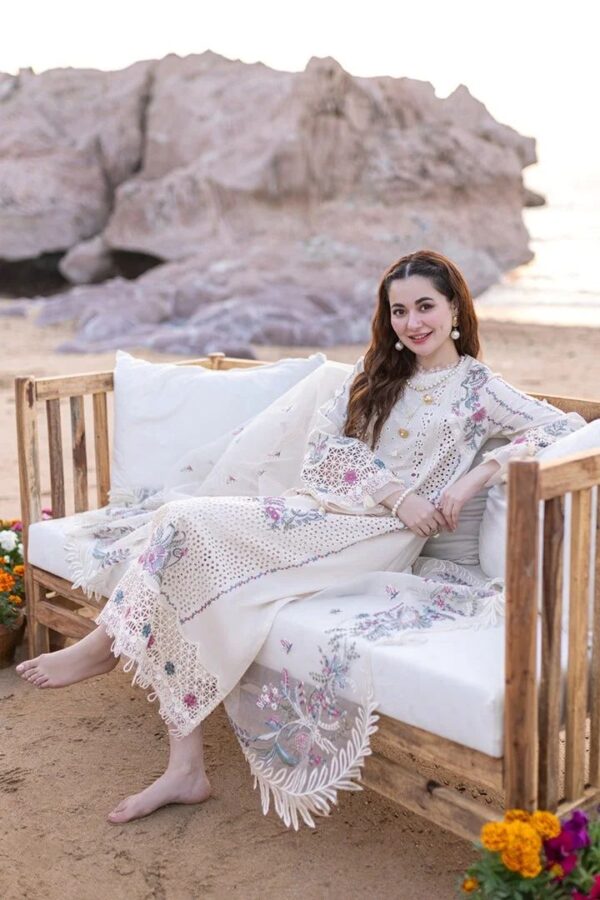 Qalamqar  Lawn - Image 3