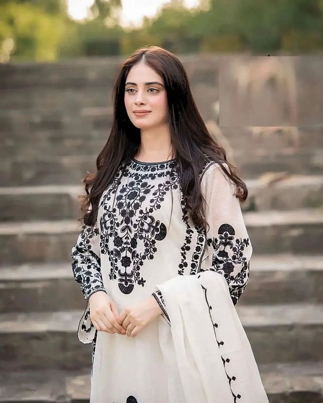 Zara Shahjahan - Lawn
